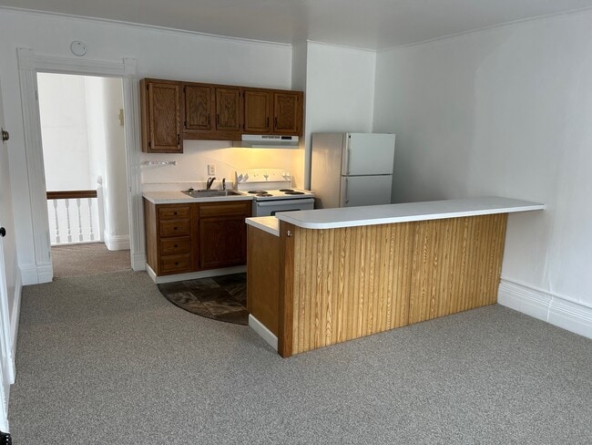 Building Photo - 63 W 1st St Unit 201 Rental