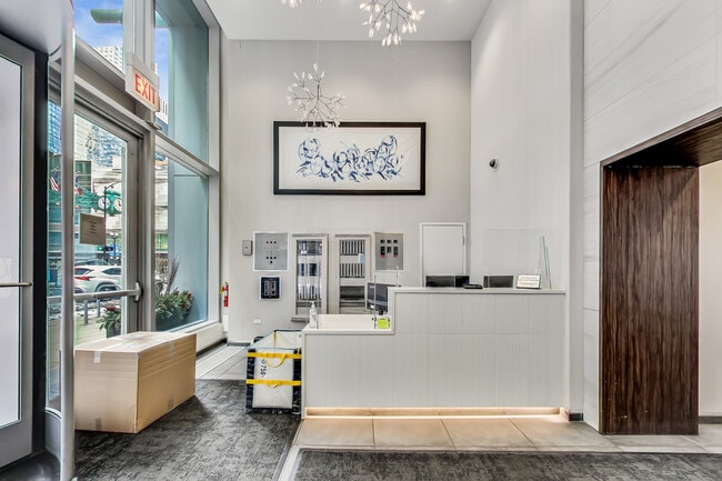 Photo - 8 E Randolph St Unit 3101