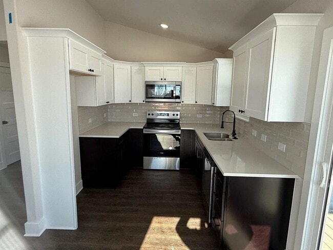 Photo - 5301 42nd St