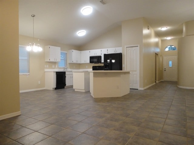 Photo - 1933 Woodcut Dr