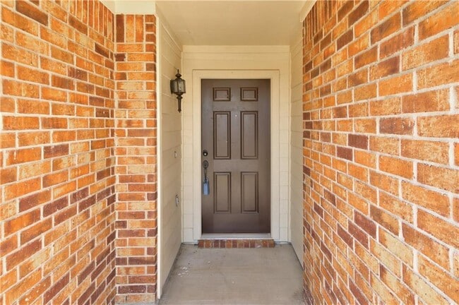 Photo - 7220 Longford Trail