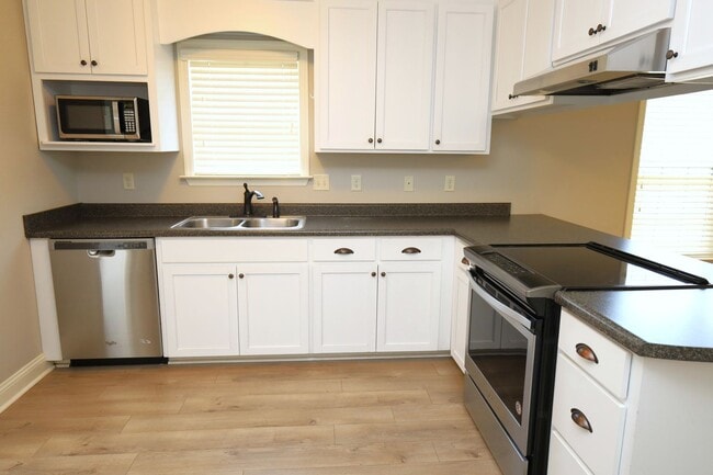 Photo - 4110 Barrington Dr