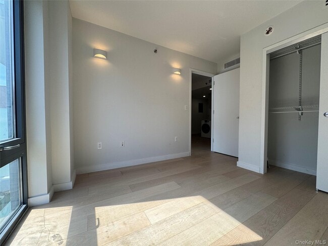 Photo - 136-80-13641 41st Ave Unidad 4F