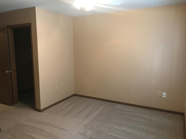 Photo - 4 bed AND 4 bath unit!