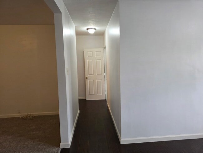 Hallway to bed/bath rooms