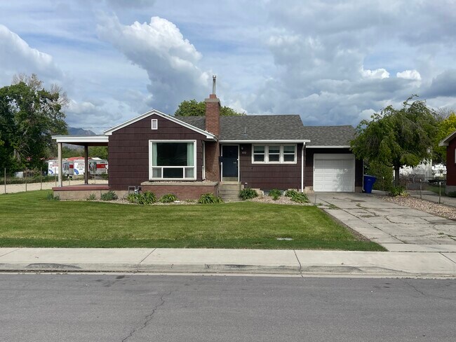 Photo - 1032 N 300 W