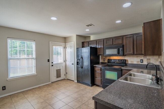 Photo - Lovely Broken Arrow Home! 3/2 with a great...