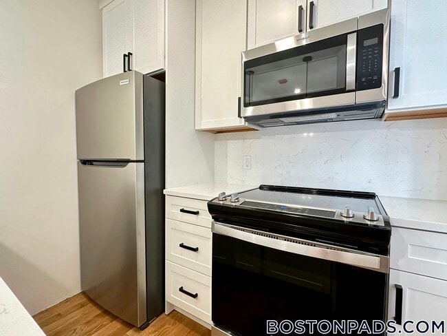 Photo - 64 N Margin St Unidad 2F