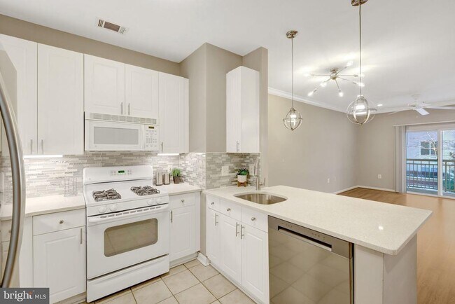 Photo - 2791 Centerboro Dr Unit 284