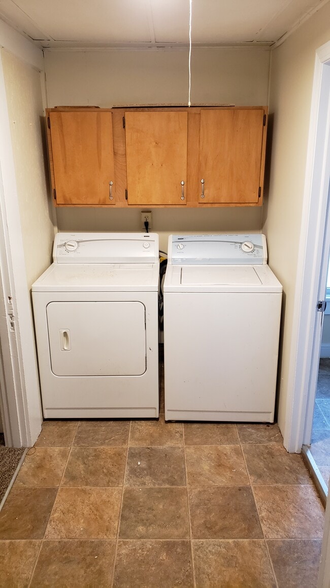 Photo - 11 Woolerton St Unit Upper 3 Bedroom