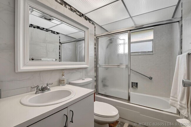Photo - 288 Tuscany Ln