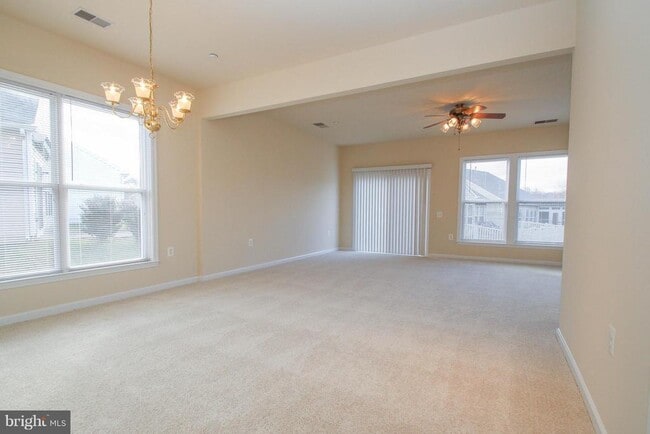 Photo - 11 Harborton Ln