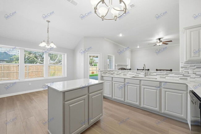 Photo - 309 Canterbury Dr