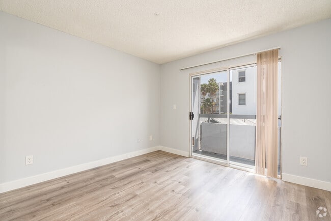 2BR, 2BA - 875SF - Second Bedroom - Carlton Way Towers