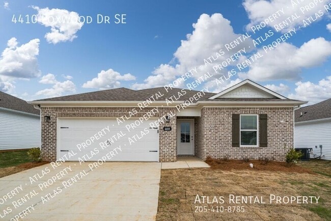 Building Photo - 4410 Foxwood Dr SE