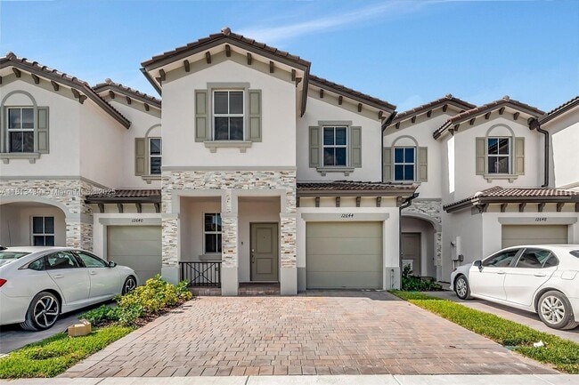 Photo - 12644 NW 22nd Pl Casa Adosada