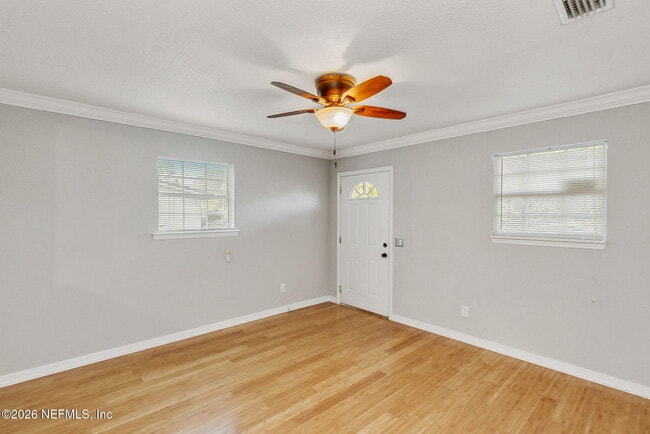 Photo - 4472 Melvin Cir E