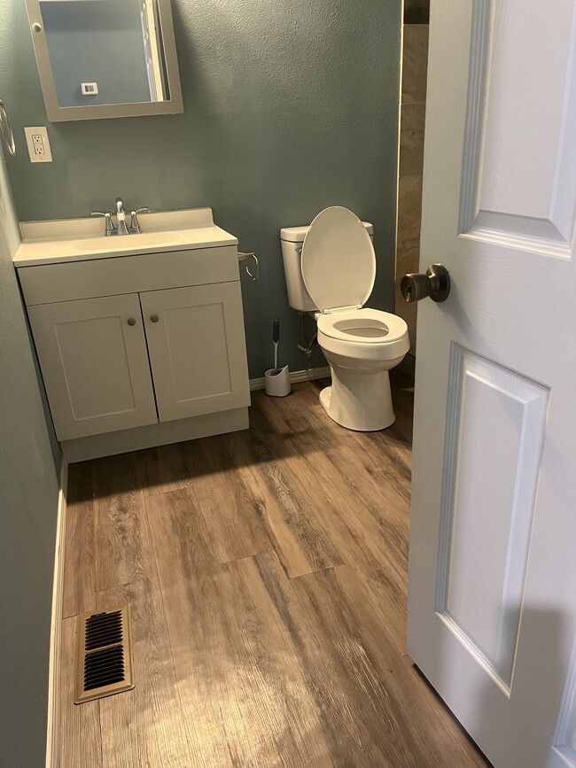 Photo - 406 E R St Unit 406 E R Street #1