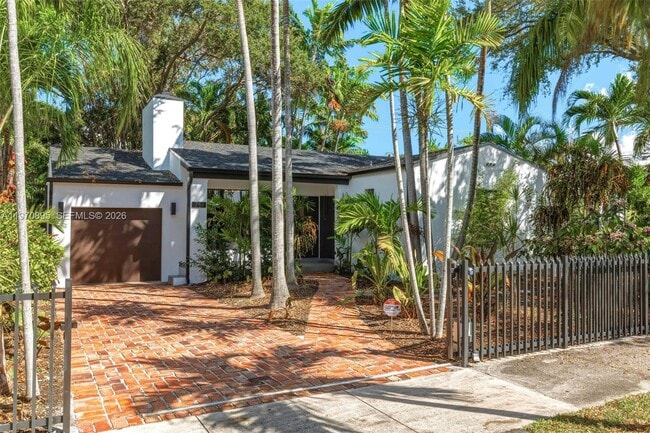 Photo - 751 NE 80th St