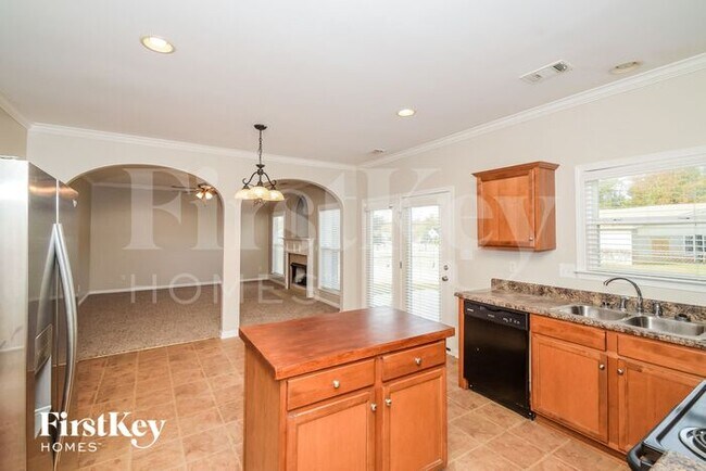 Photo - 8043 Mary Alice Way