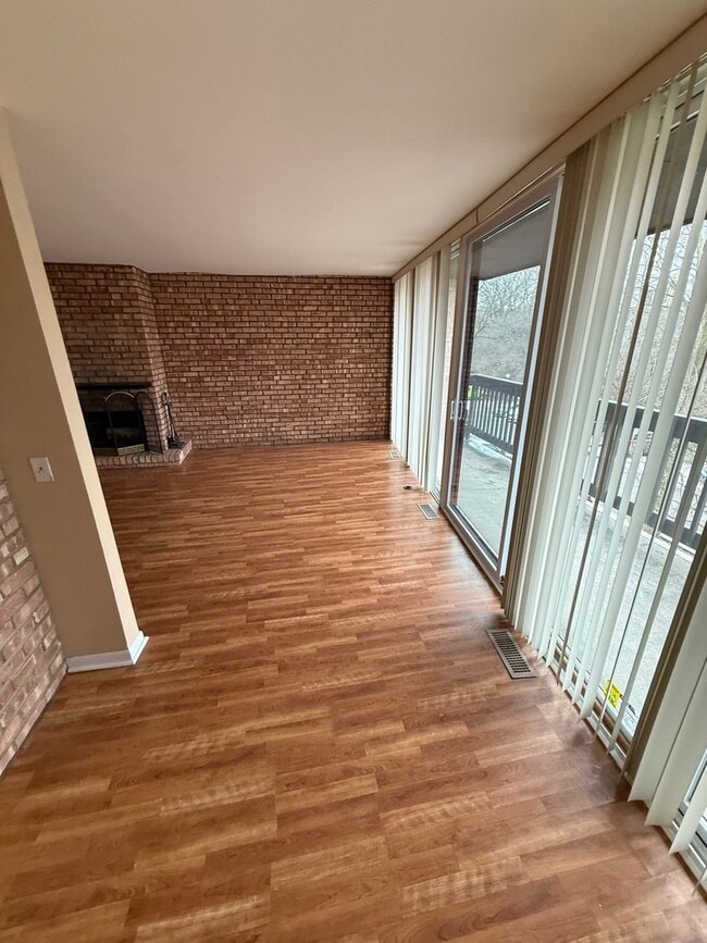 Photo - 5500 Hillcrest Ln Unit 3C