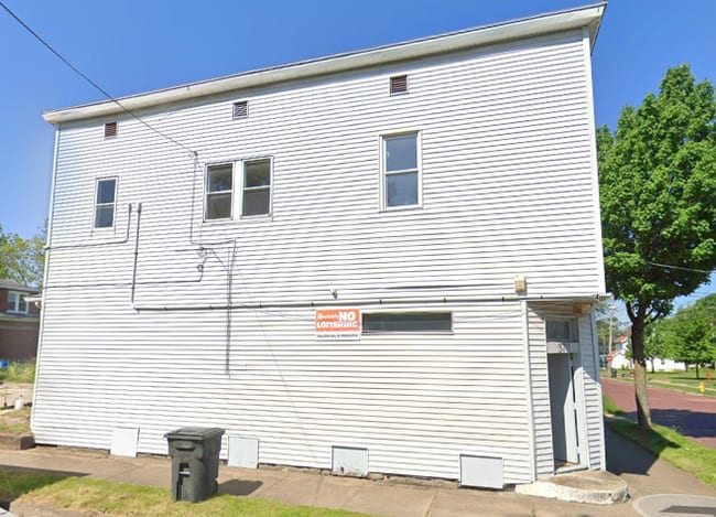 Photo - 370 Cole Ave