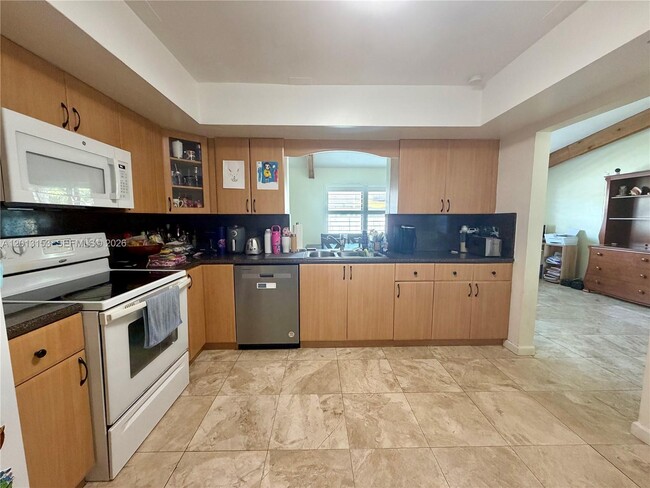 Photo - 5501 SW 118th Ave