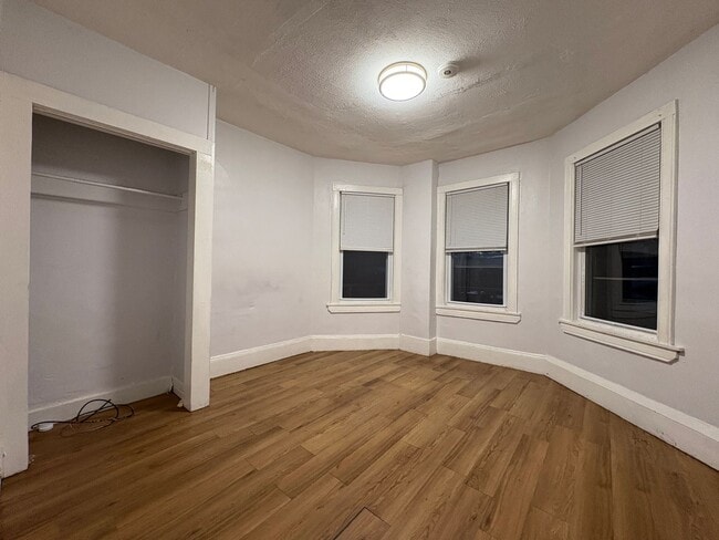 Photo - 58-60 Temple Street Unit 58-60 Temple St, 1st Fl