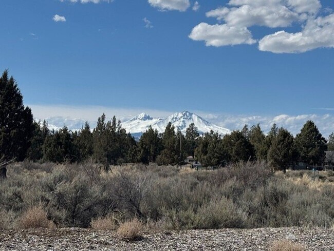 Photo - Amazing sunsets just minutes from Bend/Sis...