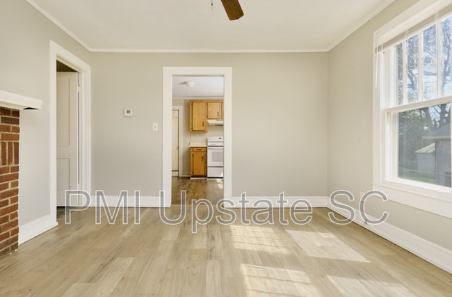 Photo - 1808 Green St