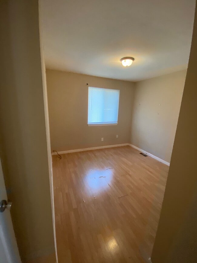 Photo - 635 Palisades Dr Unit 635