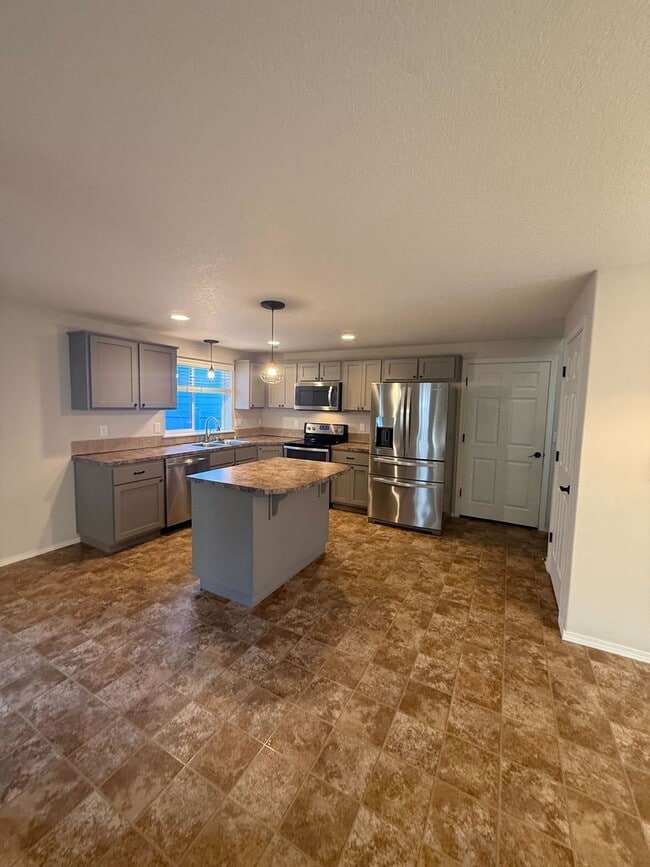 Photo - Gorgeous 3B/2.5Ba Home in Battle Ground! Close to Shopping & More!