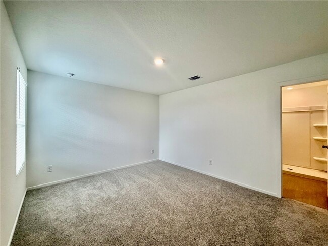 Photo - 5003 Esperanza Ter Dr