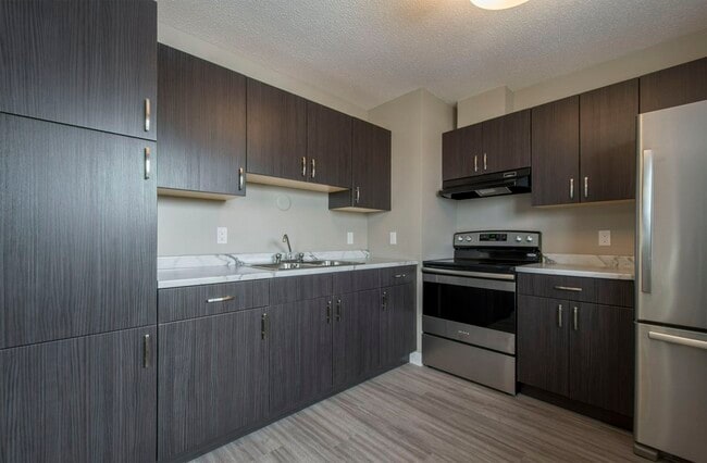 Photo - 10814-108193 93 St