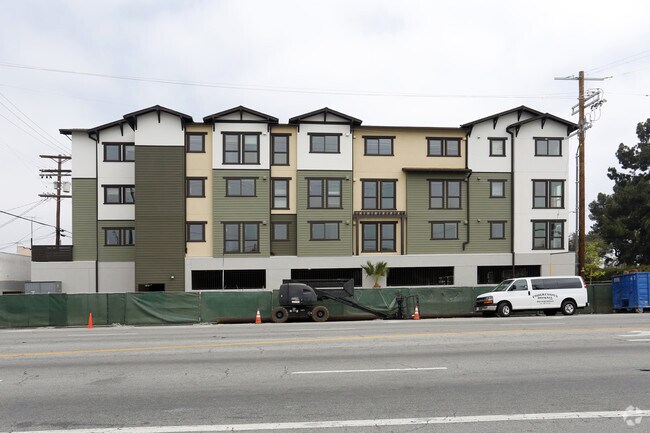 Photo - Arlington Square