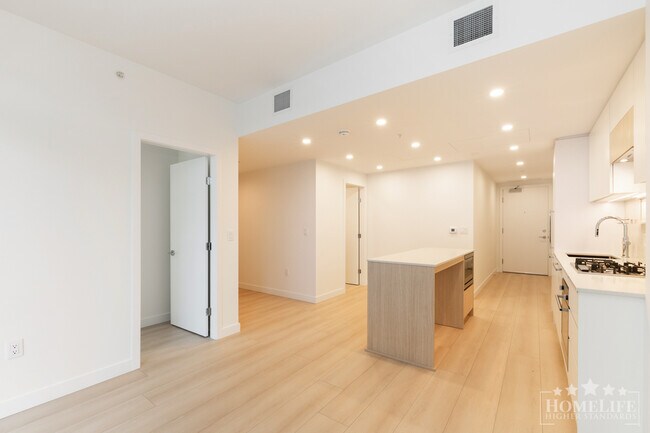 Photo - Brand New Condo at Century City Holland Pa... Unit 711