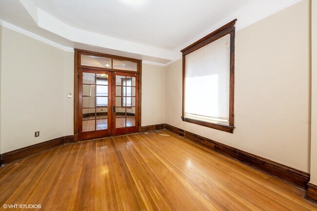 Photo - 4740 S Prairie Ave Unit 3