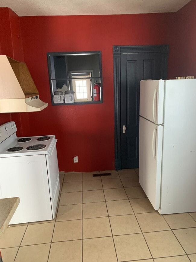 Photo - LARGE HOUSE IN CEDAR FALLS  fenced yard, deck, washer / dryer, central air,