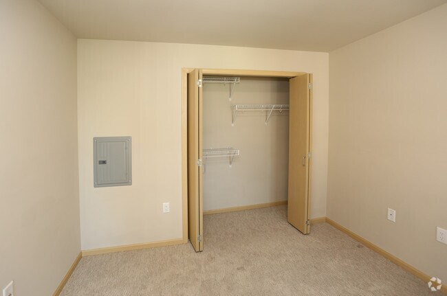 2BR, 1BA