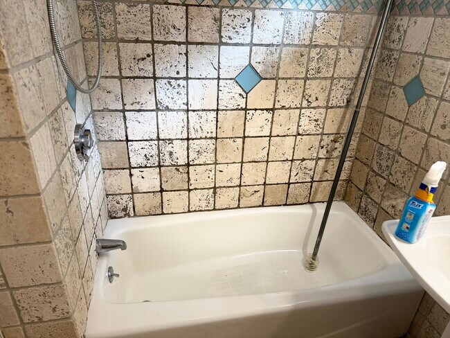Photo - 14 Duval St Unit 3