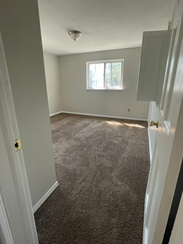 Photo - 285 E 200th St Unidad 2