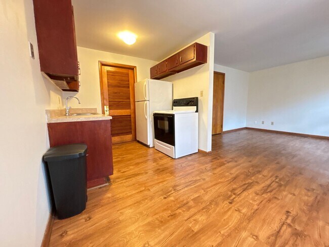 Photo - 26 - 28 Mello Ave Unit 28
