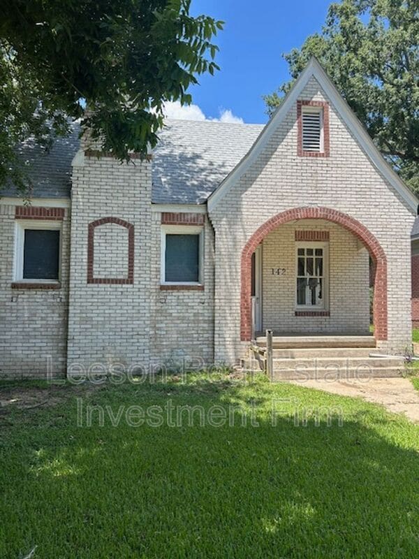 Photo - 142 E Jordan St
