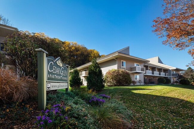 Photo - Cedar Glen Apartments (Phase I and II)