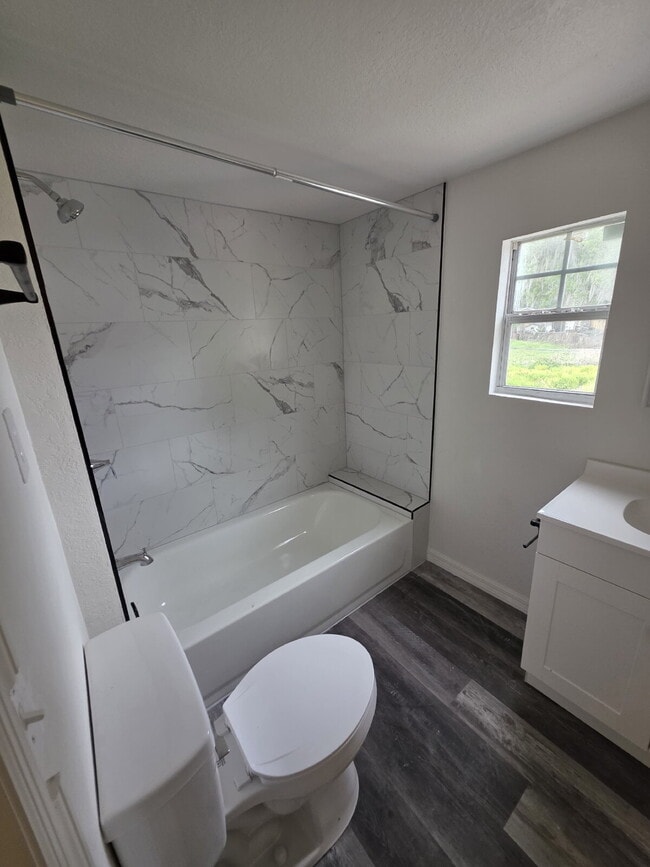 Photo - "Charming 2-Bedroom Gem in the Heart of Winter Haven – Your Cozy Retreat Awaits!"