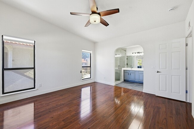 Photo - Status: Accepting Applications Unit D