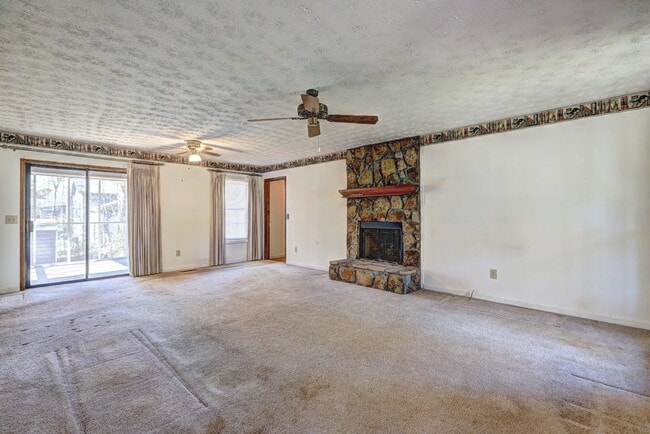 Photo - 503 Fayetteville Rd