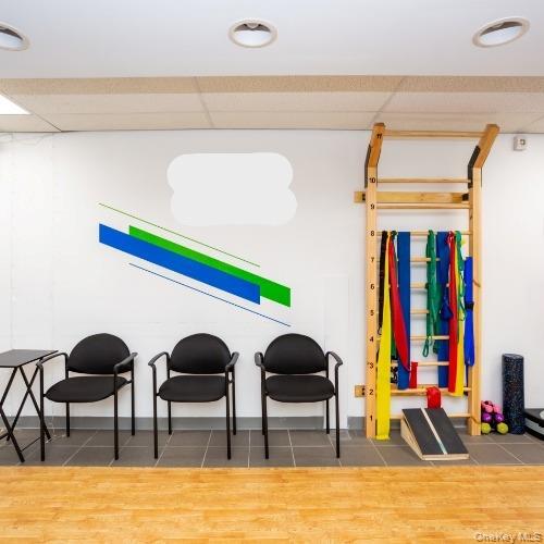 Photo - 86-20 Jamaica Ave Unit Storefront