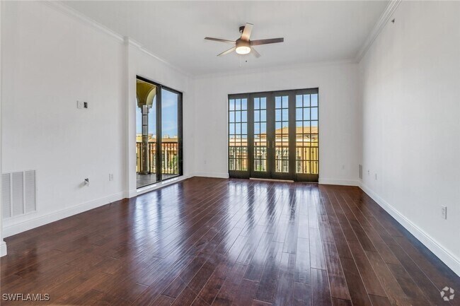 Building Photo - 23191 Fashion Dr Unit 8210 Rental