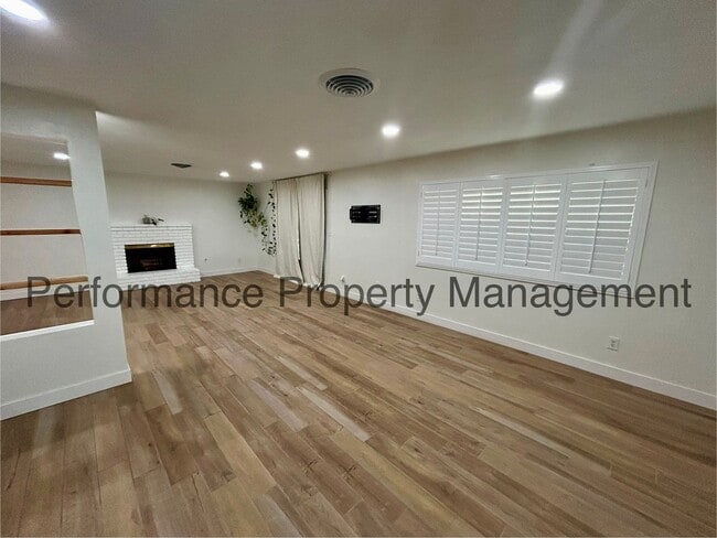 Photo - Cozy 3 Bed/2 Bath Home in SW Bakersfield w/ RBP & Security Deposit Alternative Option